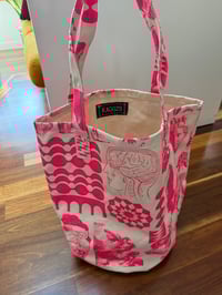 Image 5 of Pink Sand Bag M