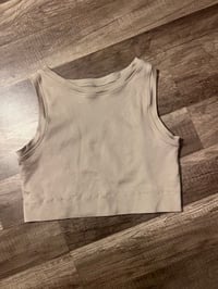 Thickntan ribbed crop top