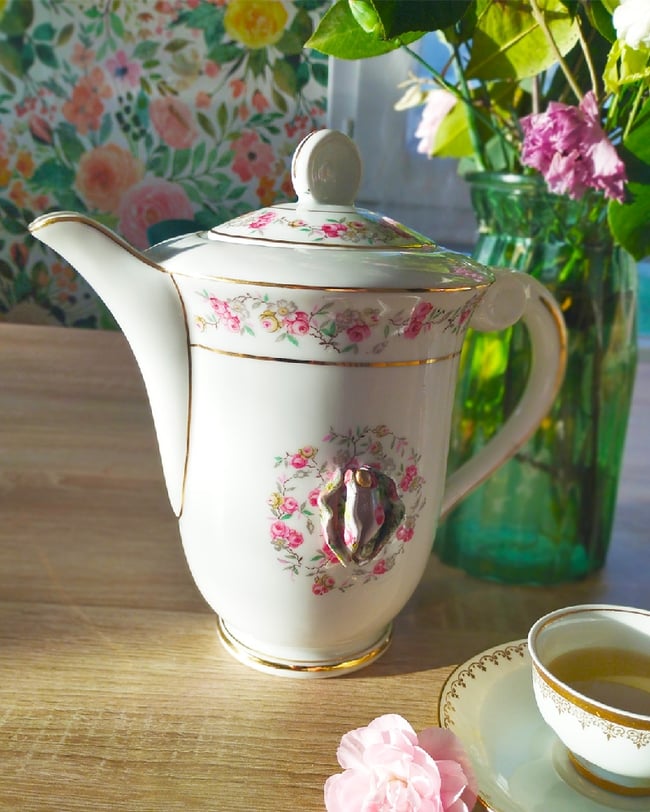 Théière audacieuse 