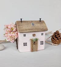 Image 5 of Pink Blossom Cottage 