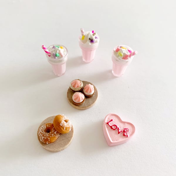 Image of Dollhouse Valentines Treats