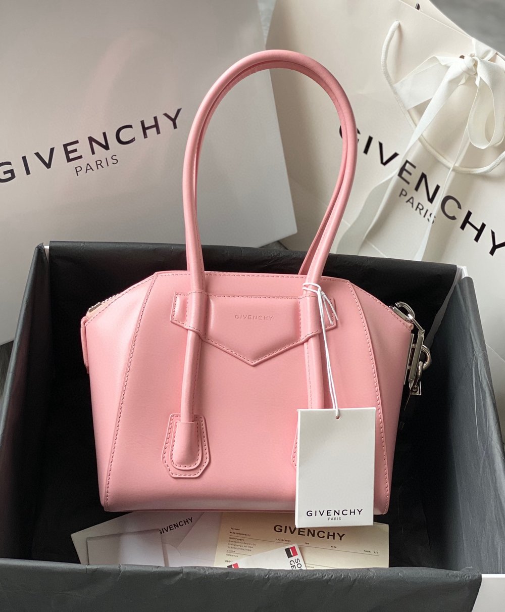 Givenchý TopHandle Bag