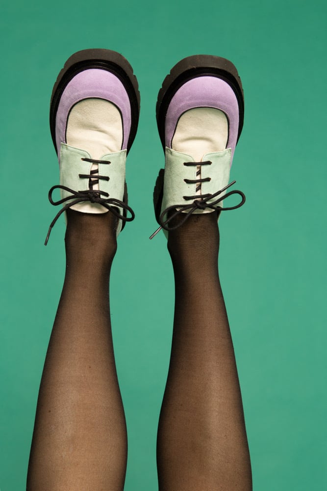 Image of Zapato Creeper de Ante lila y menta