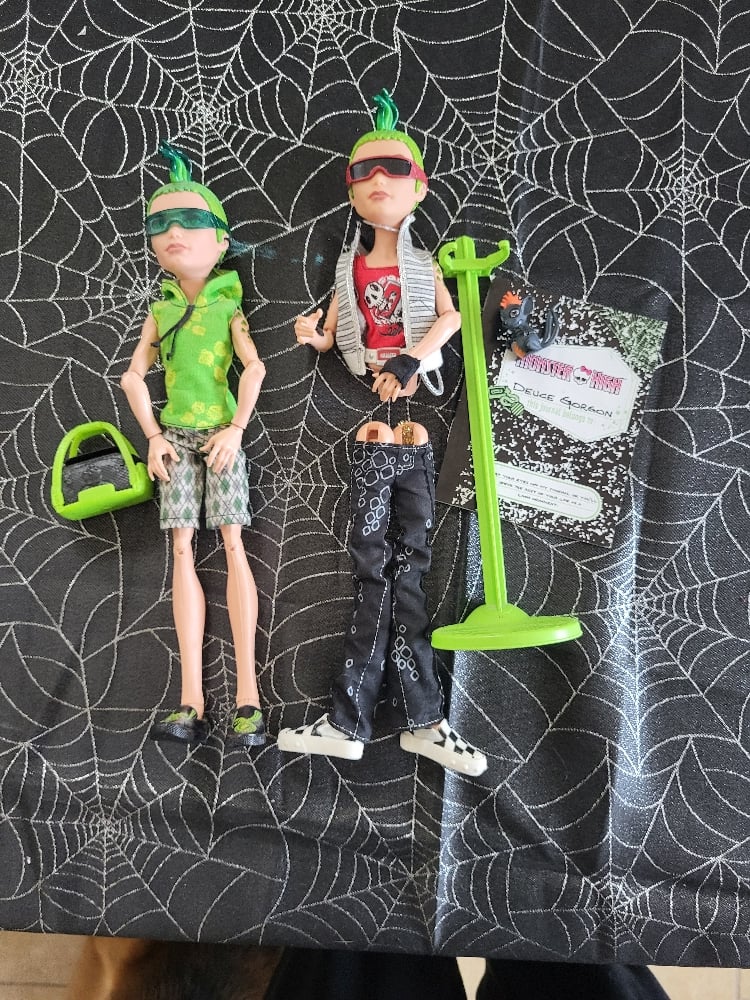 Image of Monster High Singles