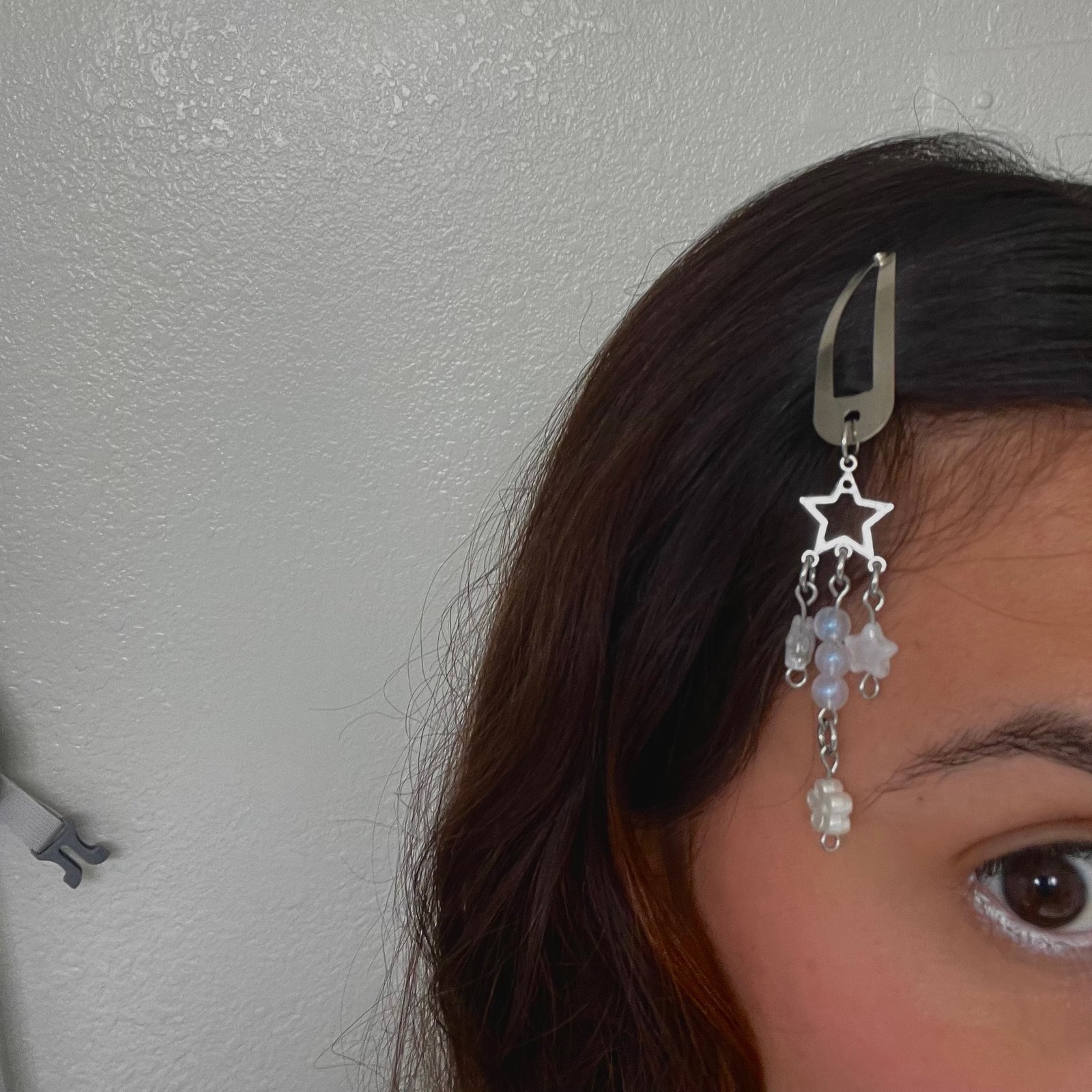 Star beaded hair clip