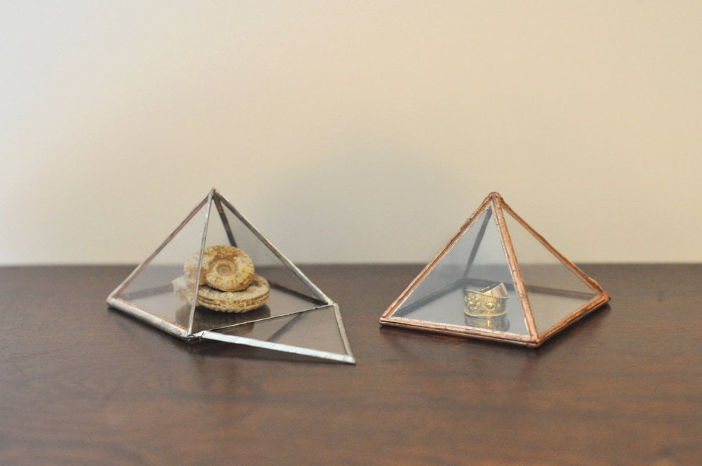 Image of Glass Pyramid Display Box, small