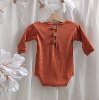 Image 1 of Sitter boys bodysuit Kai  - dusty orange| photo props