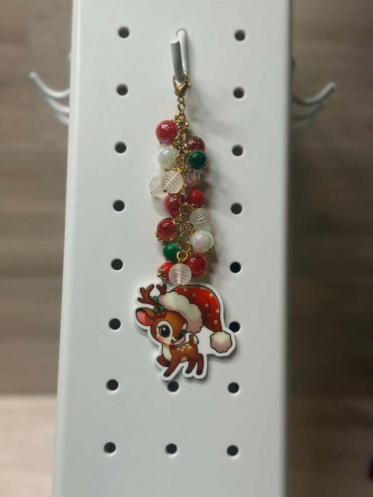 Image of Medium Dangle - Reindeer