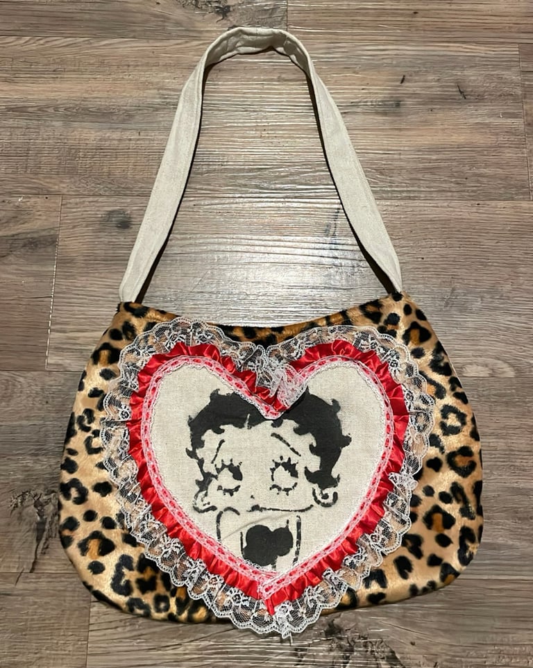 Betty Cheetah Mini