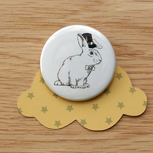 Image of Badge lapin magicien