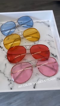 Image 2 of Avi Color shades