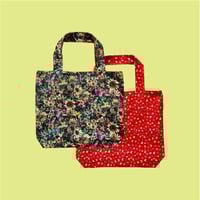 Day In The Garden Tote Bag
