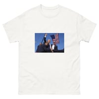 DONALD TRUMP RAISED FIST T-SHIRT