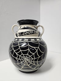 Image 6 of Vase 13 - Webs