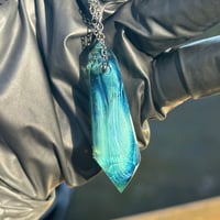 Image 15 of Crystal Pendant 2 - Aquatic Opalescent Twist