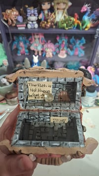 Image 6 of Labyrinth trinket box includes dice set