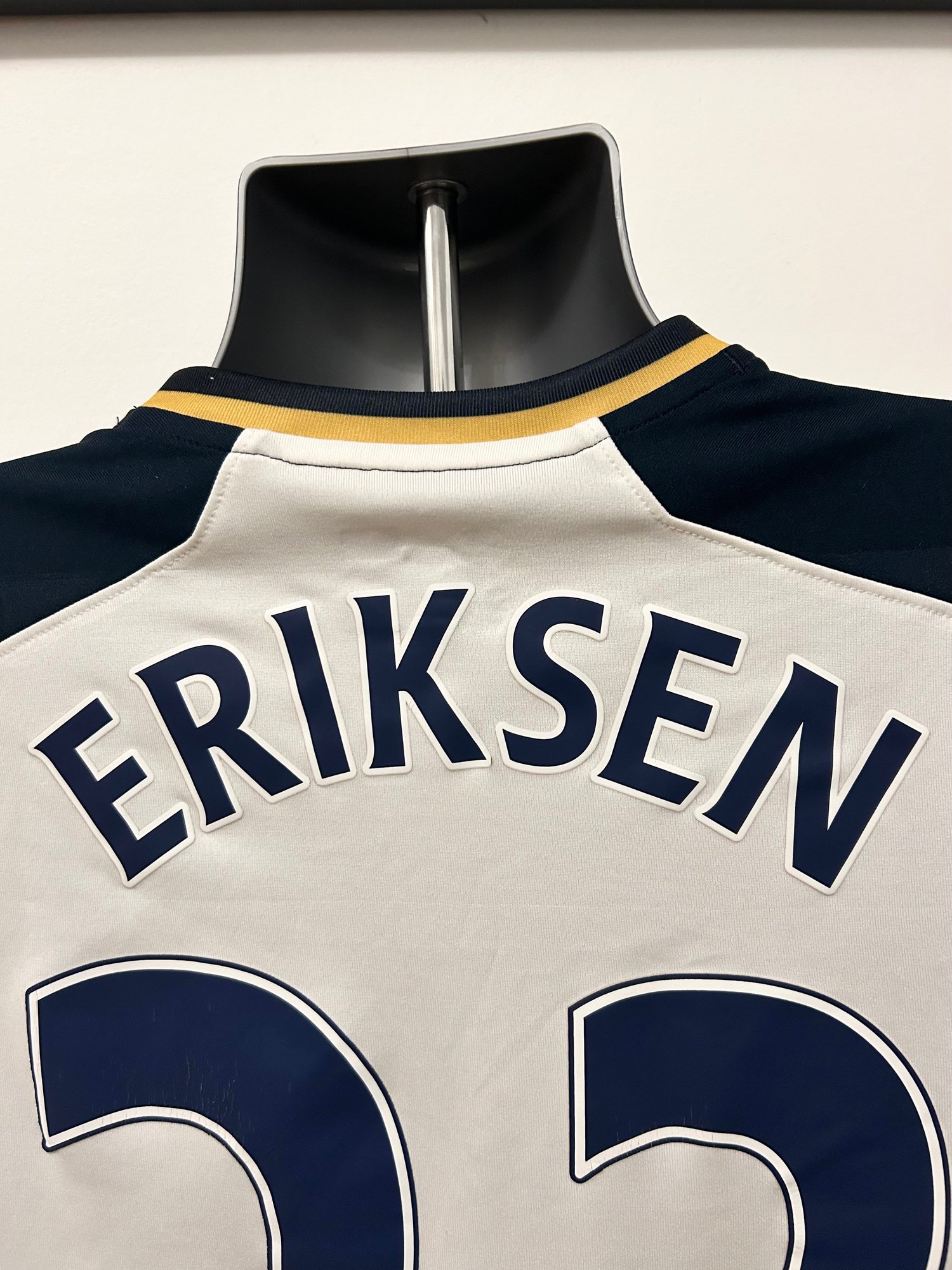 Image of Tottenham Hotspur “ERIKSEN 23” 2016/17 Home Shirt + PL patches (S)