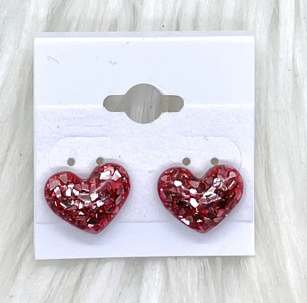 Image of SPARKLY HEART STUDS 
