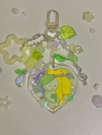 Image 2 of smiski picture frame keychain 
