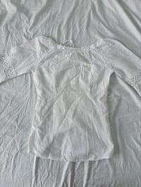 Image 3 of White shirt // XS