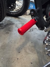 Image 6 of Shadow 600 Knurled Aluminum. 