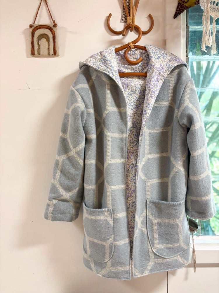 Image of Poet Adult Coat size Medium
