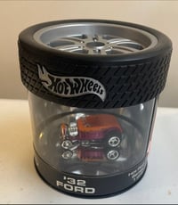 Image 3 of 32 Ford 