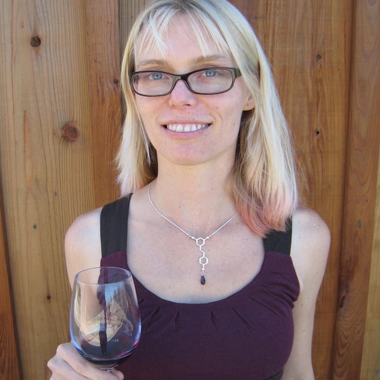 resveratrol necklace Image 5