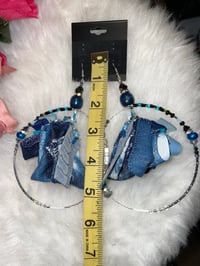 Image 4 of Large hoop given him the blues 