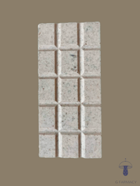 Image 2 of Strawberries & Cream “Fresas con Crema” Chocolate Bar