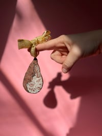 Rose ornament 