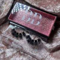 Image 1 of Primadonna Lash.