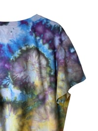 Image 4 of ♻️ UPCYCLED XXL Ladies Desert Dreams Graphic Tee in Watercolor Ice Dye