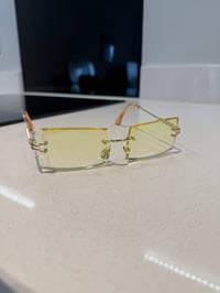 Image 2 of Lemon Killy Shades 
