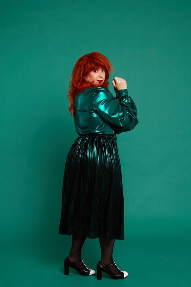 Image of Falda Barbara King