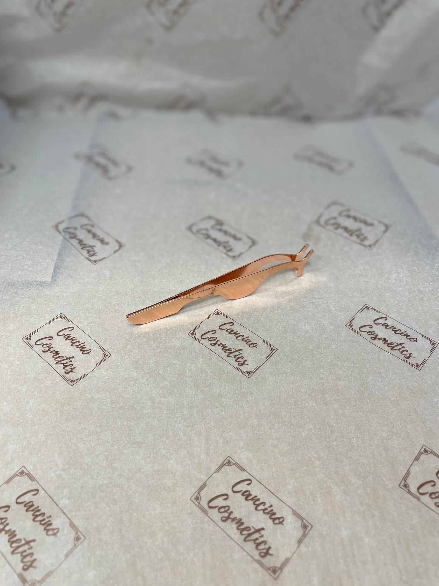 Image of EYELASH APPLICATOR