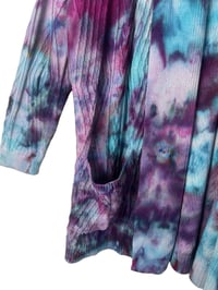 Image 10 of XL Sweater Cardigan w/ Pockets in Cool Interstellar Snow Dye