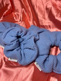 Image 2 of Blue Waffle Scrunch 