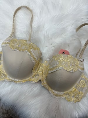 Image of Soma Yellow Lace Bra - 36D 