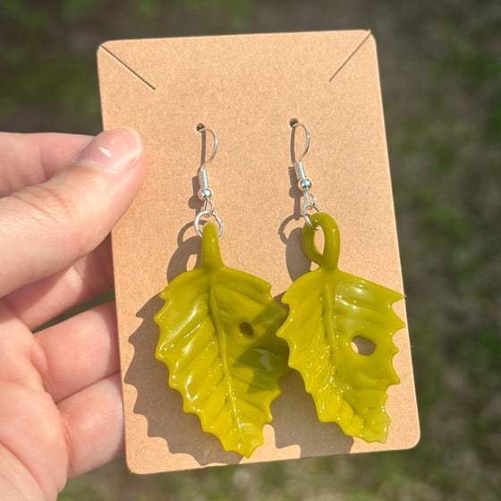 Image of Leaf earrings