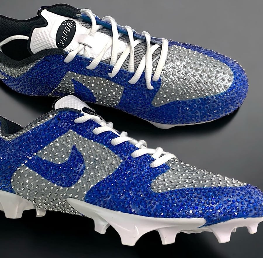 Image of Rhinestone cleat deposit