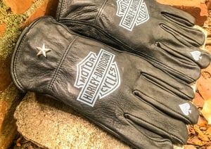 Image of H-D Star concho with spades size XL