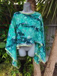Image 9 of Poncho Woodstock Top -free size green
