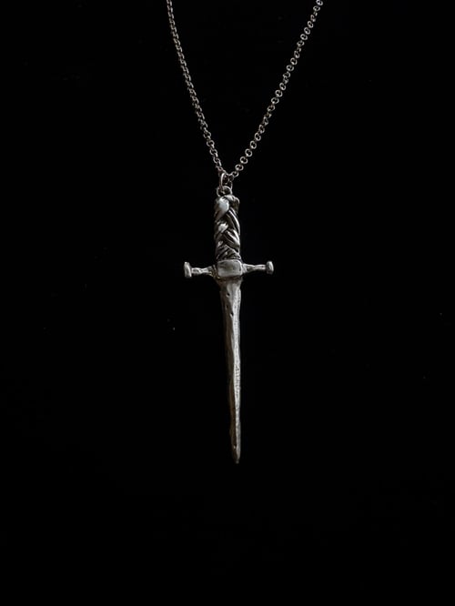 Image of NEEDLE SWORD