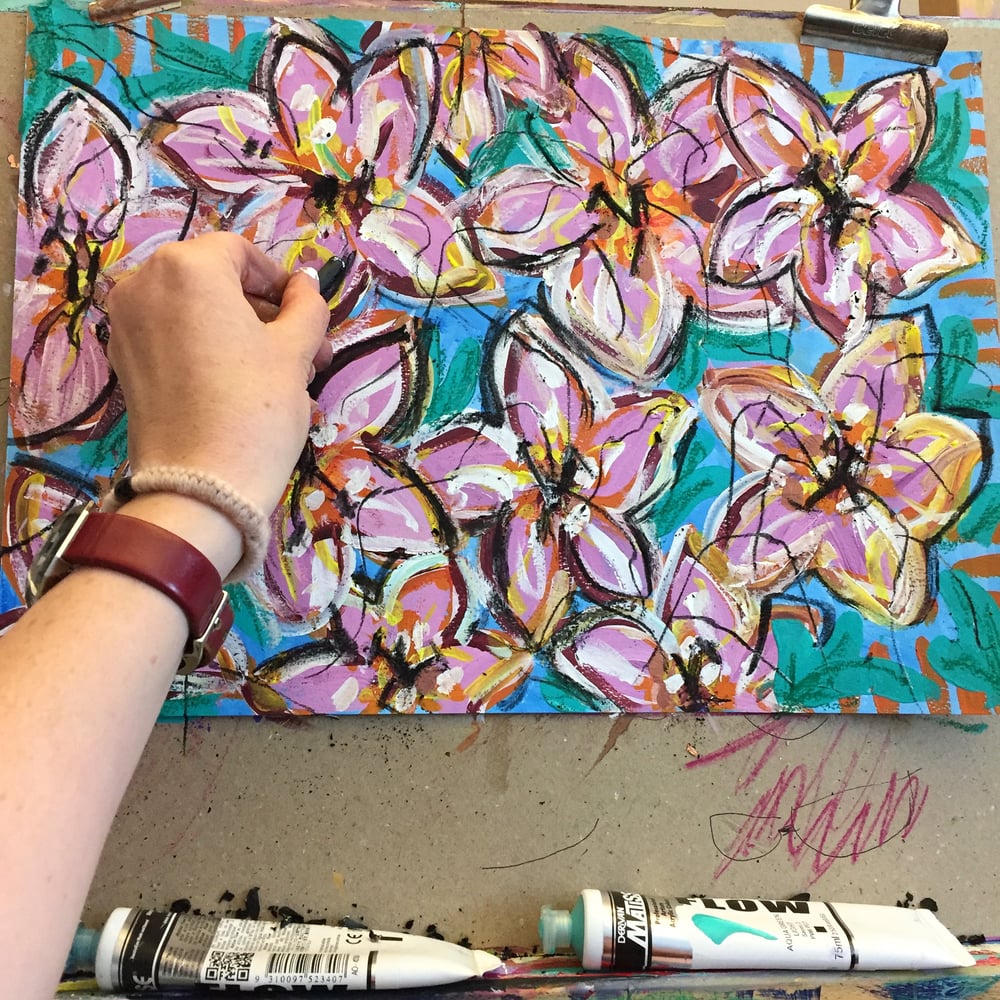 Image of AWAKEN YOUR INNER ARTIST - Introduction to Abstract Art