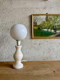Image 3 of La lampe à poser en albâtre