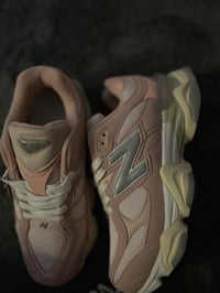 Image 3 of NB pink🌸