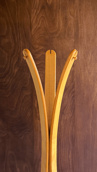 Image 2 of Porte-manteau en chêne à trois branches 