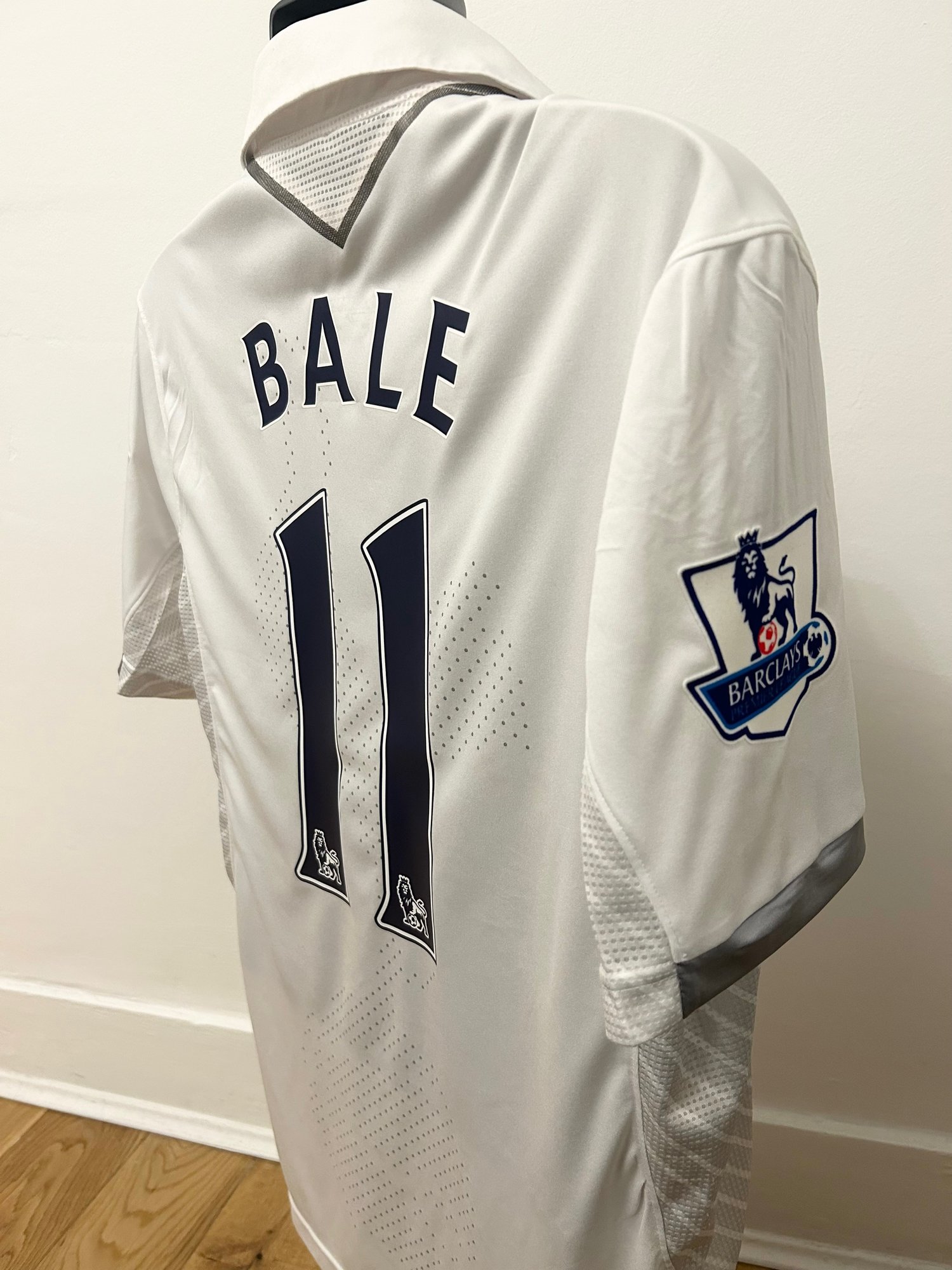 Image of Tottenham Hotspur “BALE 11” 2012/13 Home Shirt + PL patches (L)