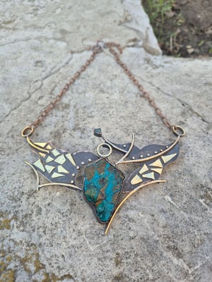  Powerful necklace with blue natural stone 